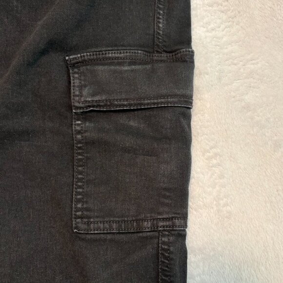 Black High Rise Cargo Pants - Picture 6 of 11